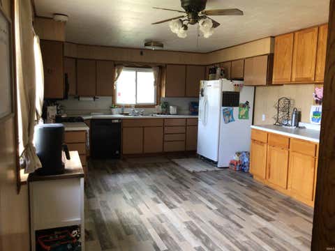 Tiny photo for 516 N 400 E, Winamac, IN 46996 (MLS # 202627534)
