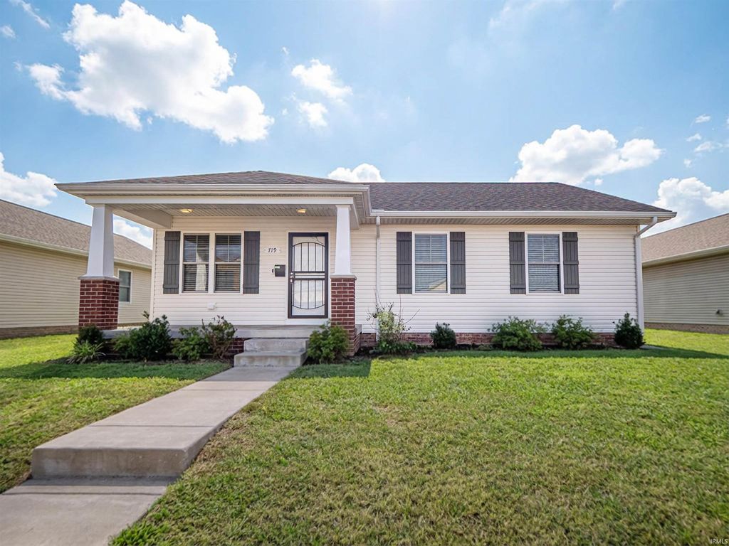 Photo of 719 Wedeking Avenue, Evansville, IN 47711 (MLS # 202548623)