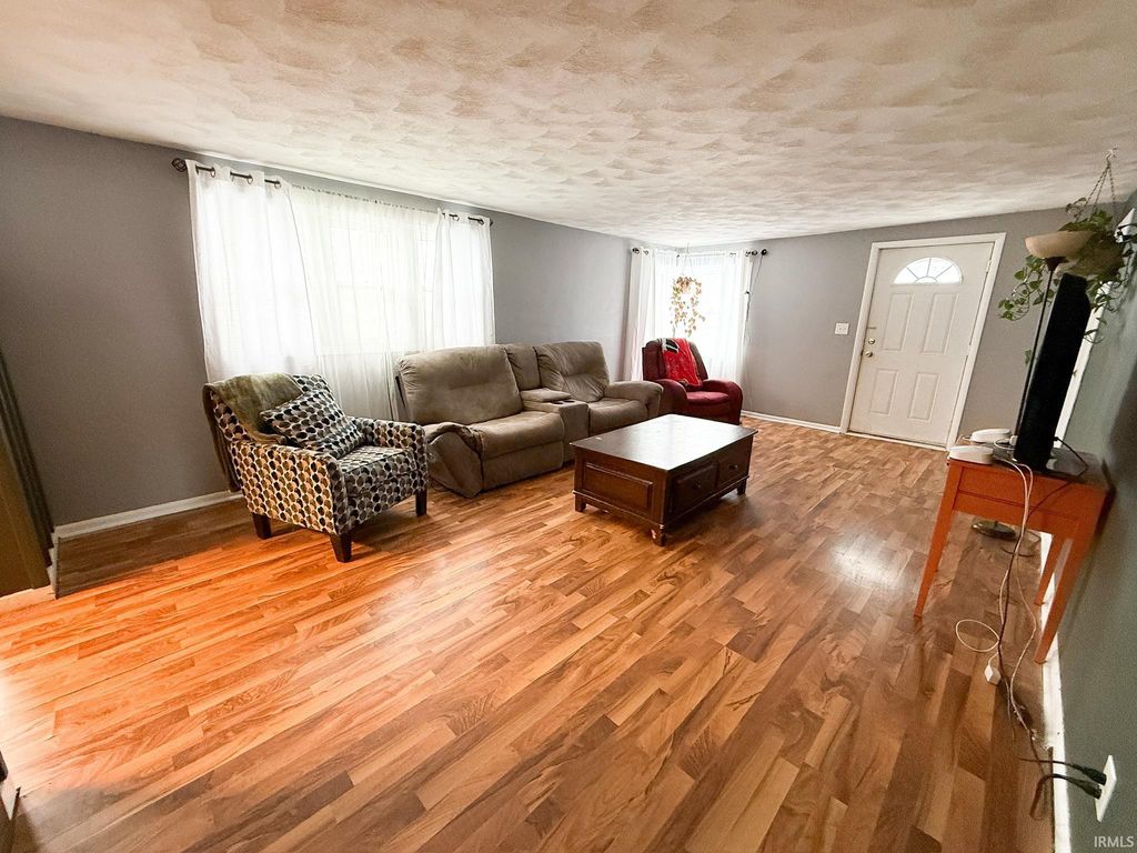 Photo of 819 S Cowen Street, Garrett, IN 46738 (MLS # 202548576)