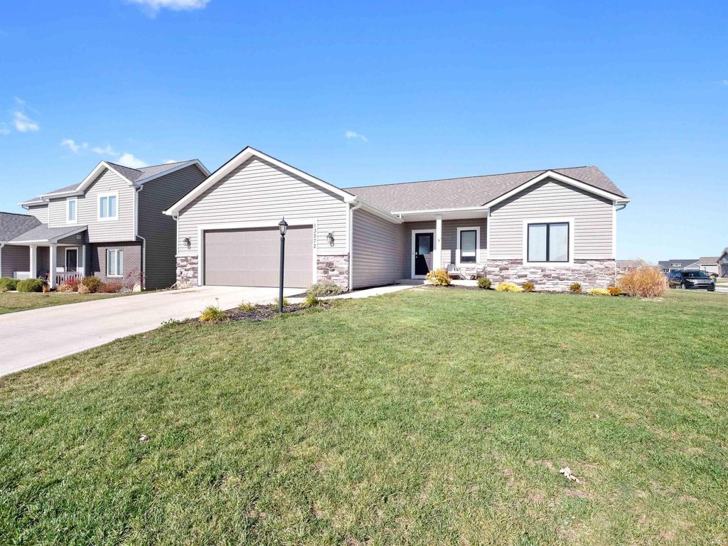 Photo of 13572 Palmetto Pass, Fort Wayne, IN 46814 (MLS # 202549725)