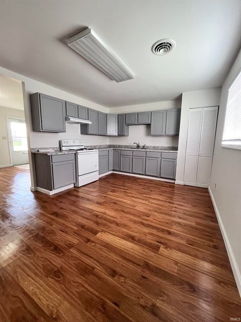 Tiny photo for 1009 E Havens Street, Kokomo, IN 46901 (MLS # 202543283)