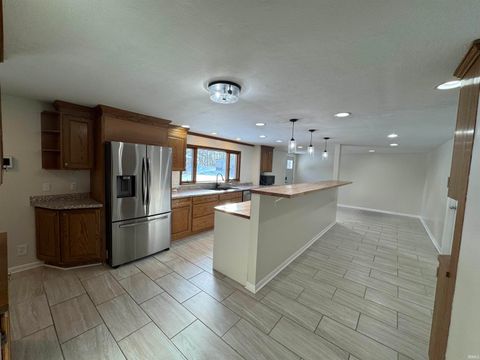 Tiny photo for 1821 W State Road 14, Rochester, IN 46975 (MLS # 202603232)