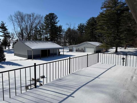 Tiny photo for 1821 W State Road 14, Rochester, IN 46975 (MLS # 202603232)