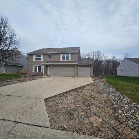 Photo of 226 Beaulieu Place, Fort Wayne, IN 46825 (MLS # 202609218)