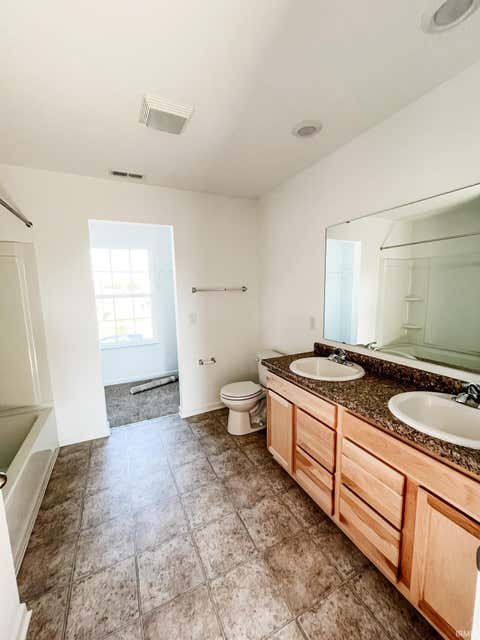 Tiny photo for 3237 Sand Walk Drive, Kokomo, IN 46902 (MLS # 202626480)