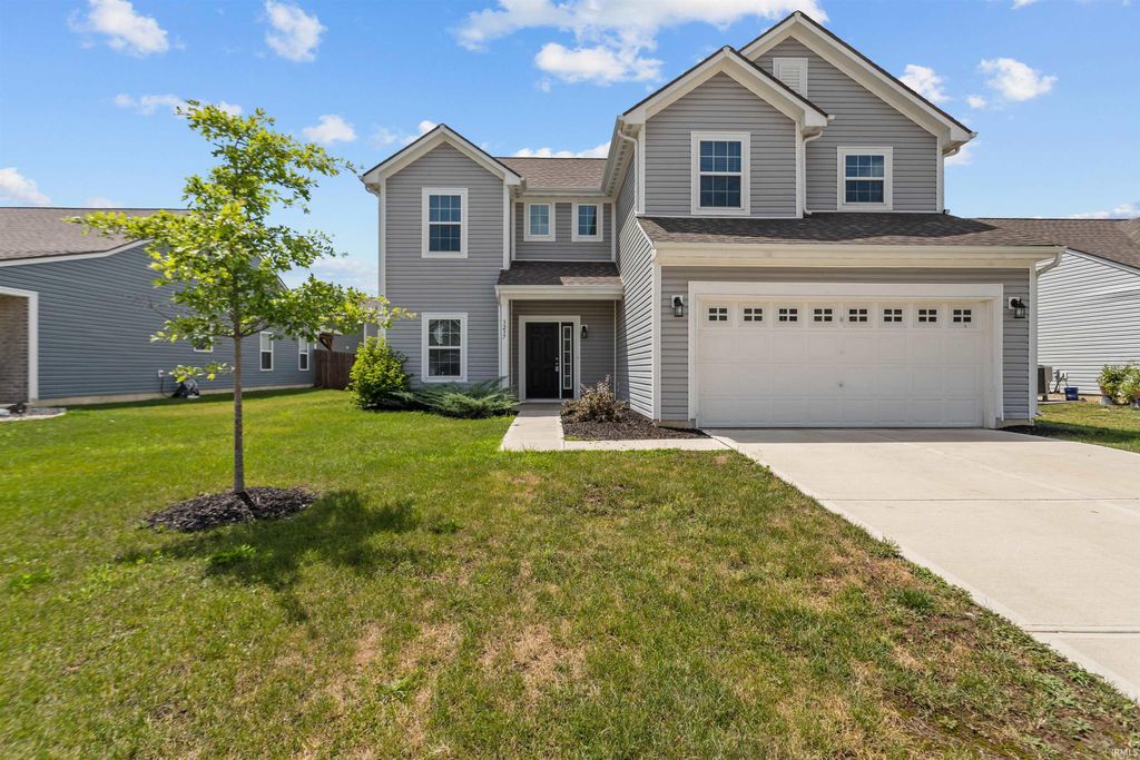 Photo of 3237 Sand Walk Drive, Kokomo, IN 46902 (MLS # 202626480)