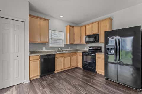 Tiny photo for 3237 Sand Walk Drive, Kokomo, IN 46902 (MLS # 202626480)