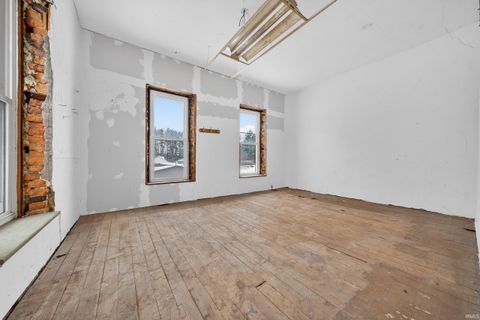 Tiny photo for 732 Barclay Street, Logansport, IN 46947 (MLS # 202604607)