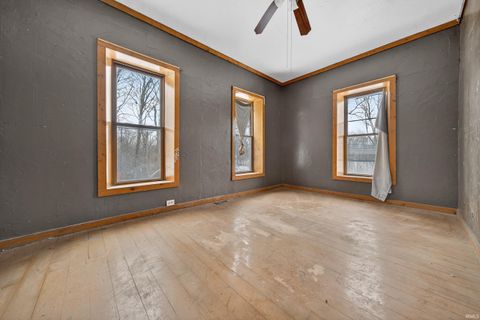 Tiny photo for 732 Barclay Street, Logansport, IN 46947 (MLS # 202604607)