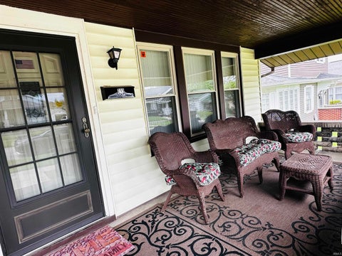 Tiny photo for 713 SE 1st Street, Washington, IN 47501 (MLS # 202619781)