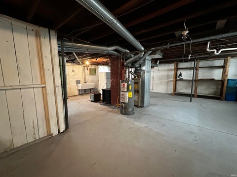 Tiny photo for 713 SE 1st Street, Washington, IN 47501 (MLS # 202619781)
