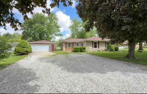 Photo of 9482 E 100 South Road, Greentown, IN 46936 (MLS # 202616445)