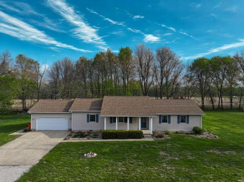 Photo of 800 E Oak View Estate, Winamac, IN 46996 (MLS # 202515572) Photo of 800 E Oak View Estate, Winamac, IN 46996 (MLS # 202515572)