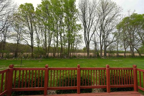 Tiny photo for 800 E Oak View Estate, Winamac, IN 46996 (MLS # 202515572)