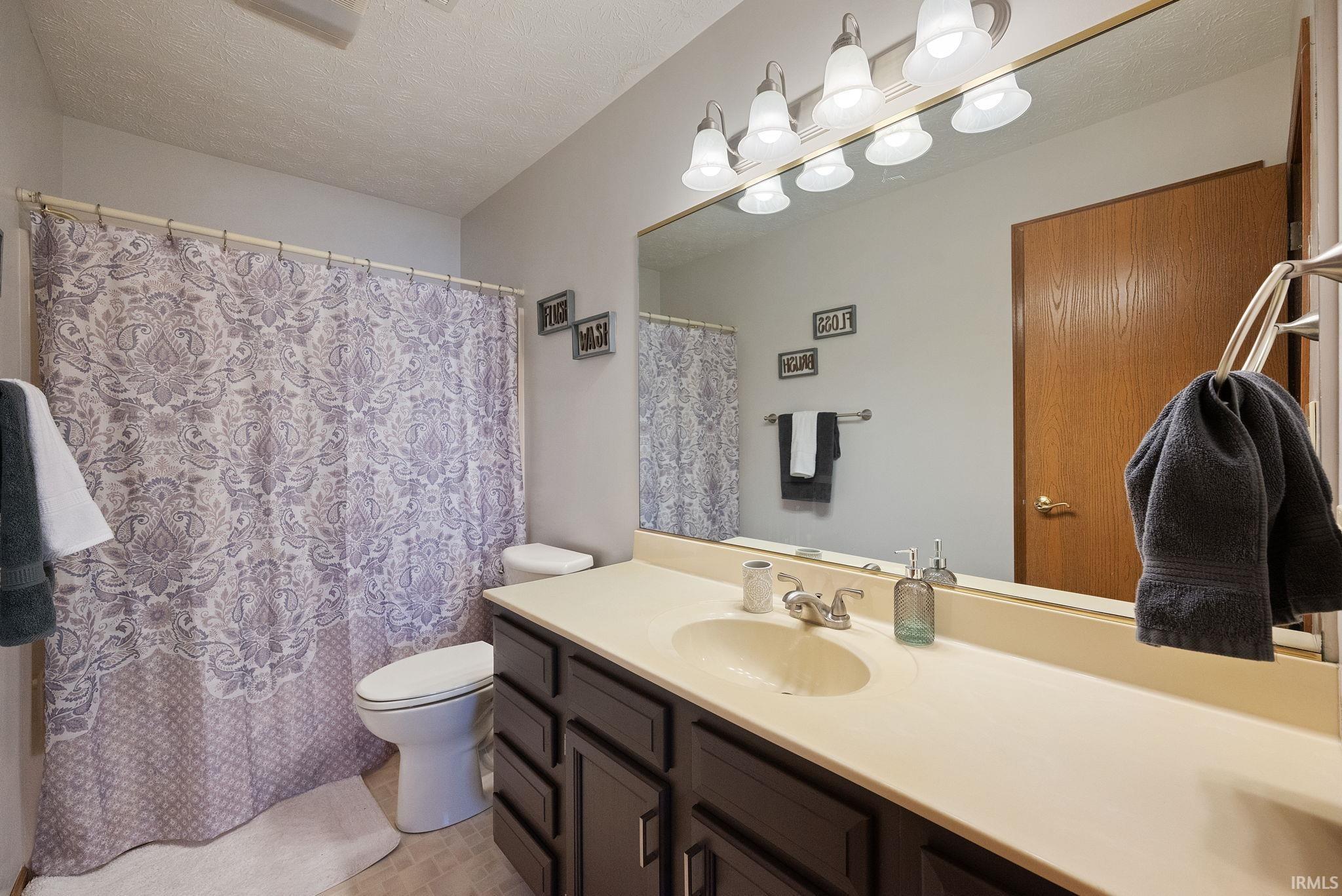 Lafayette, Indiana 47909, United States, 3 Bedrooms Bedrooms, ,3 BathroomsBathrooms,Residential,Active,97804