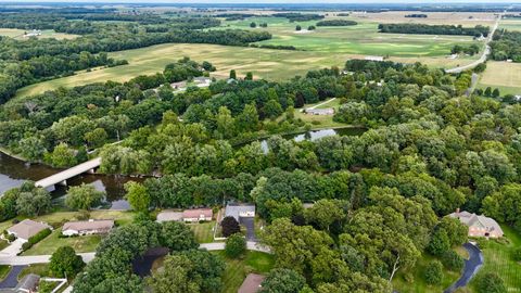 Tiny photo for 610 N Forest Drive, Winamac, IN 46996 (MLS # 202539200)