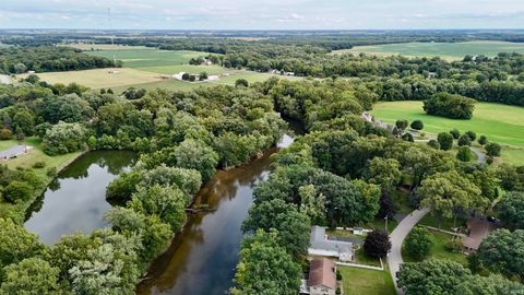 Tiny photo for 610 N Forest Drive, Winamac, IN 46996 (MLS # 202539200)