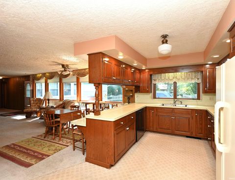 Tiny photo for 610 N Forest Drive, Winamac, IN 46996 (MLS # 202539200)