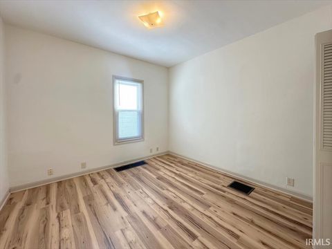 Tiny photo for 1101 S LOCKE Street, Kokomo, IN 46902 (MLS # 202604264)