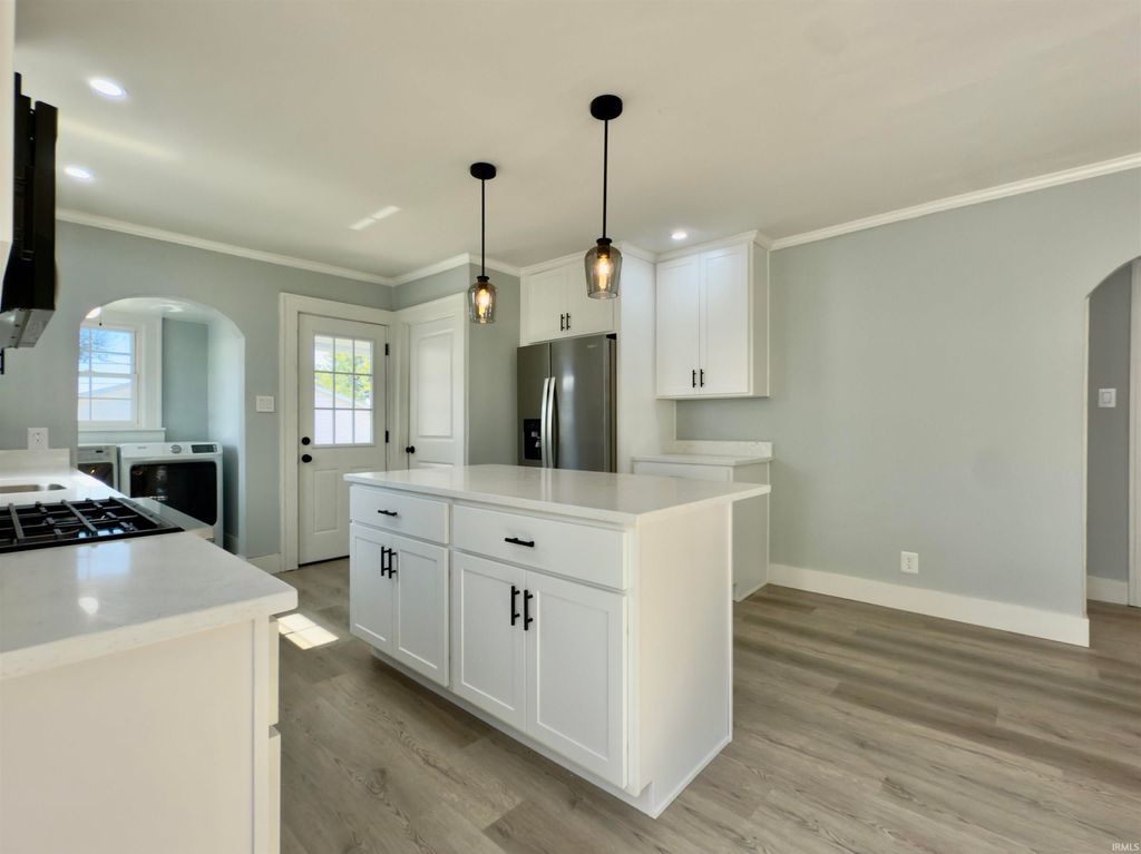 Photo of 317 SE 7th Street, Washington, IN 47501 (MLS # 202539232)