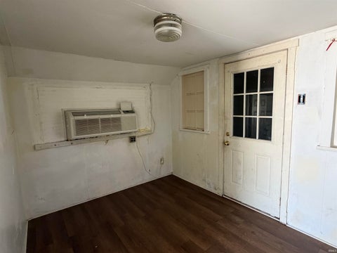 Tiny photo for 507 E South C Street, Gas City, IN 46933 (MLS # 202634159)