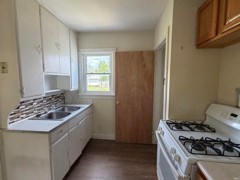 Tiny photo for 507 E South C Street, Gas City, IN 46933 (MLS # 202634159)