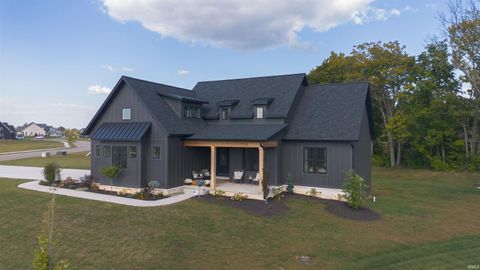 Photo of 4504 N Triple Crown Drive, Bloomington, IN 47404 (MLS # 202613741)