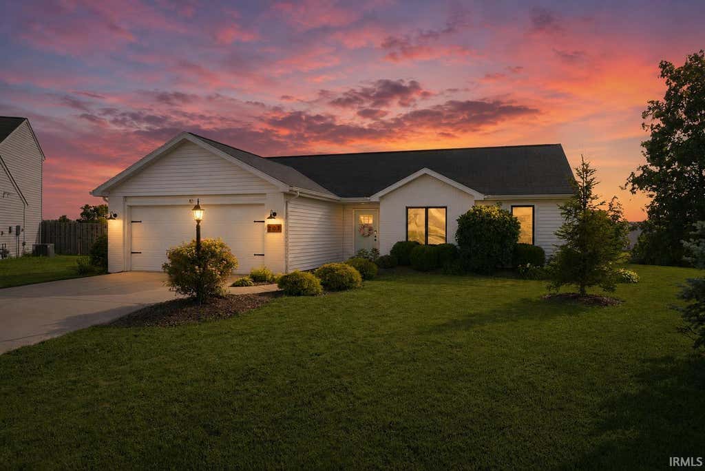 Photo of 207 Hamilton Meadows Cove, Fort Wayne, IN 46814 (MLS # 202626504)