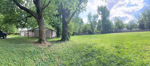 Tiny photo for 2621 Sweetser Avenue, Evansville, IN 47714 (MLS # 202616184)