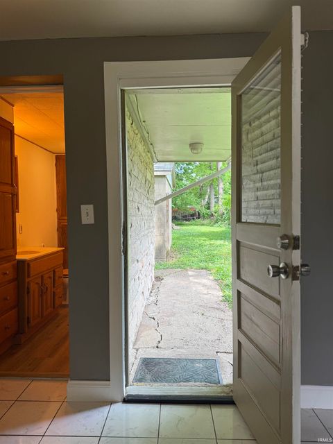 Tiny photo for 2621 Sweetser Avenue, Evansville, IN 47714 (MLS # 202616184)