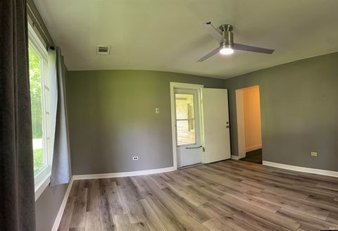 Tiny photo for 2621 Sweetser Avenue, Evansville, IN 47714 (MLS # 202616184)