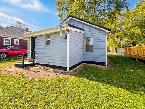 Tiny photo for 902 N Leeds Street, Kokomo, IN 46901 (MLS # 202644285)