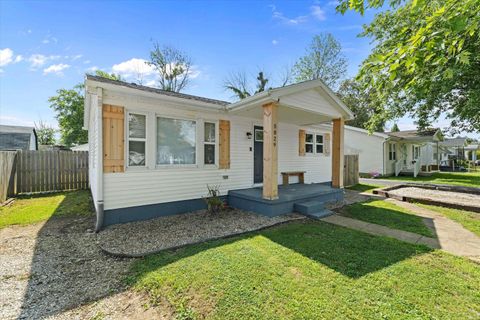 Tiny photo for 5829 N Kerth Avenue, Evansville, IN 47711 (MLS # 202627782)