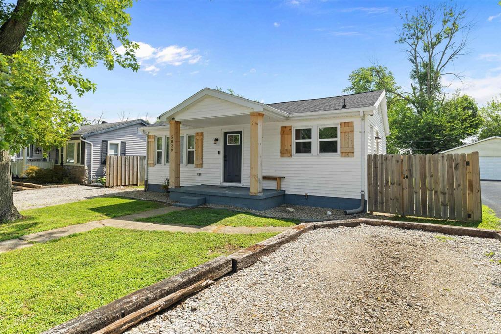 Photo of 5829 N Kerth Avenue, Evansville, IN 47711 (MLS # 202627782)