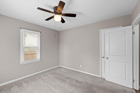 Tiny photo for 5829 N Kerth Avenue, Evansville, IN 47711 (MLS # 202627782)