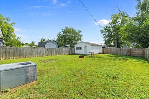 Tiny photo for 5829 N Kerth Avenue, Evansville, IN 47711 (MLS # 202627782)