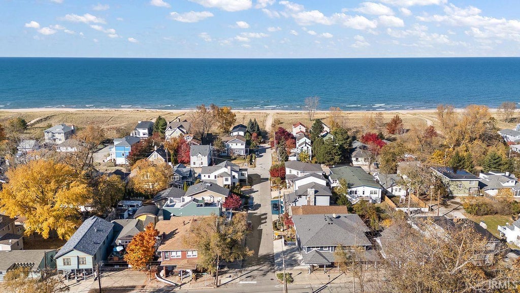 Photo of 514 Lake Shore Drive, Michigan City, IN 46360 (MLS # 202545357)