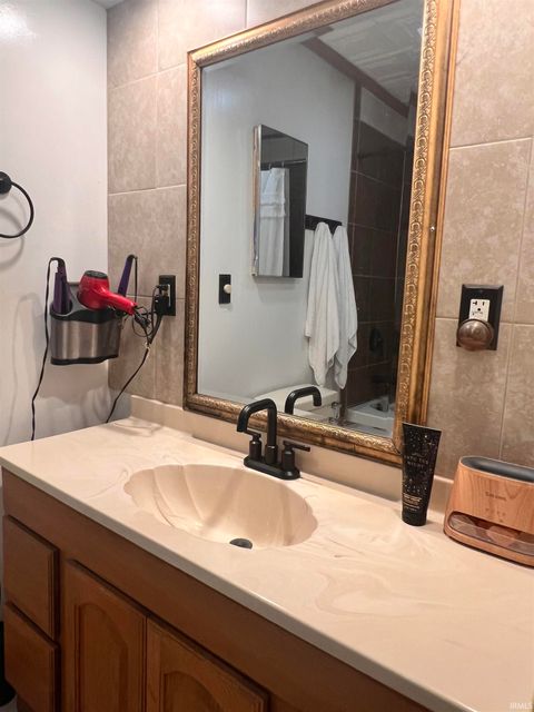 Tiny photo for 901 Southlea Drive, Lafayette, IN 47909 (MLS # 202531600)