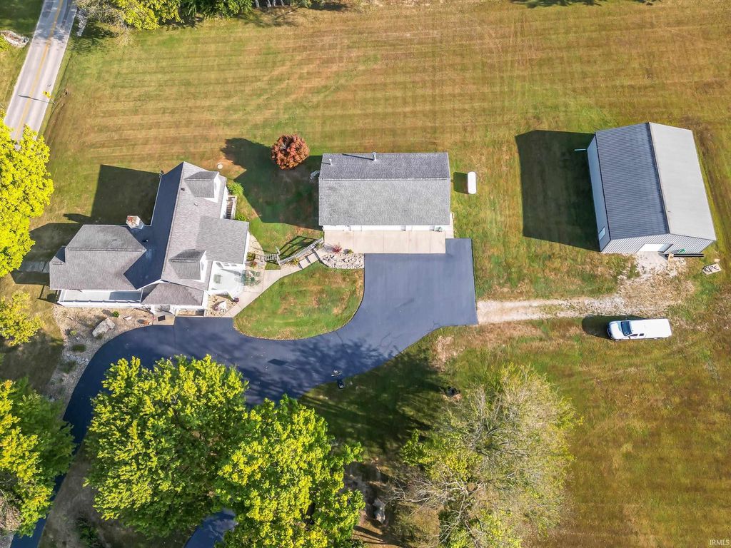 Photo of 8115 S Strain Ridge Road, Bloomington, IN 47401 (MLS # 202611964)