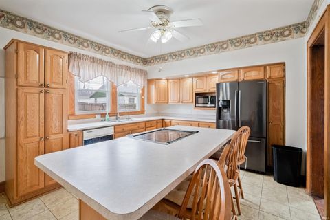 Tiny photo for 640 S Main Street, Kokomo, IN 46901 (MLS # 202606327)