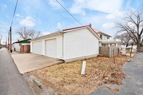 Tiny photo for 640 S Main Street, Kokomo, IN 46901 (MLS # 202606327)