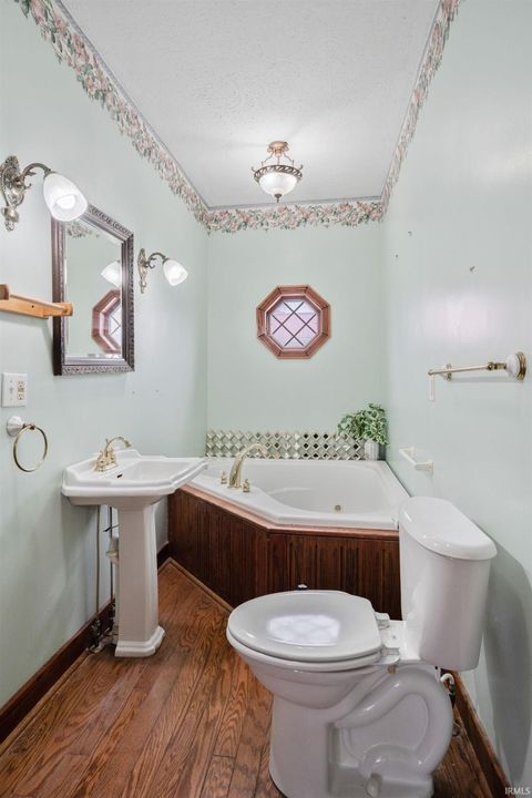 Tiny photo for 640 S Main Street, Kokomo, IN 46901 (MLS # 202606327)