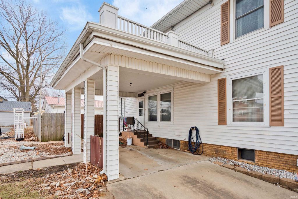 Photo of 640 S Main Street, Kokomo, IN 46901 (MLS # 202606327)