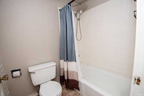 Tiny photo for 118 Main Street, Vincennes, IN 47591 (MLS # 202622477)