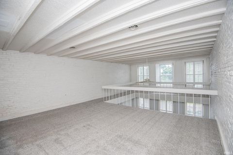 Tiny photo for 118 Main Street, Vincennes, IN 47591 (MLS # 202622477)