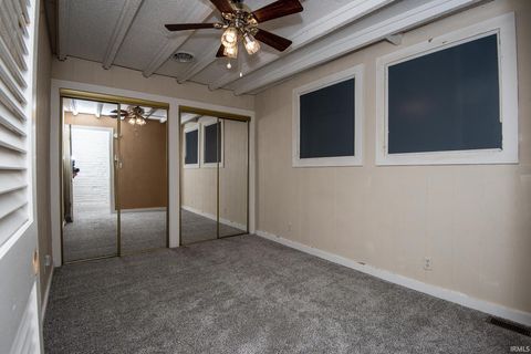 Tiny photo for 118 Main Street, Vincennes, IN 47591 (MLS # 202622477)