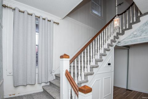 Tiny photo for 118 Main Street, Vincennes, IN 47591 (MLS # 202622477)