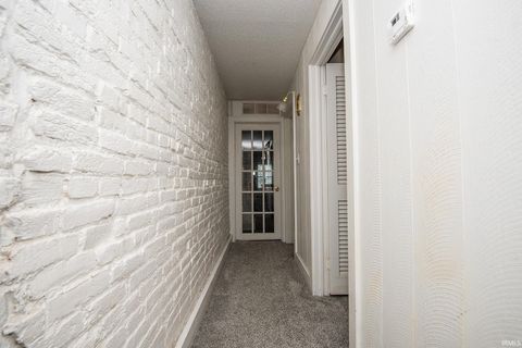 Tiny photo for 118 Main Street, Vincennes, IN 47591 (MLS # 202622477)