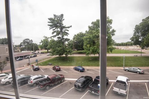 Tiny photo for 118 Main Street, Vincennes, IN 47591 (MLS # 202622477)