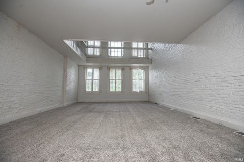 Tiny photo for 118 Main Street, Vincennes, IN 47591 (MLS # 202622477)